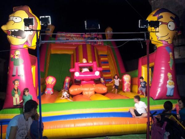 Se vende tobogan hinchable con dos temporadas