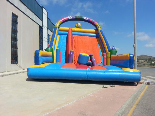 Vendo tobogan 12m x 7m
