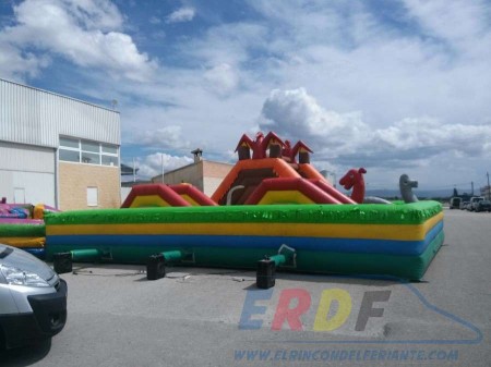 Castillo hinchable 11 x 9 metros - oferta