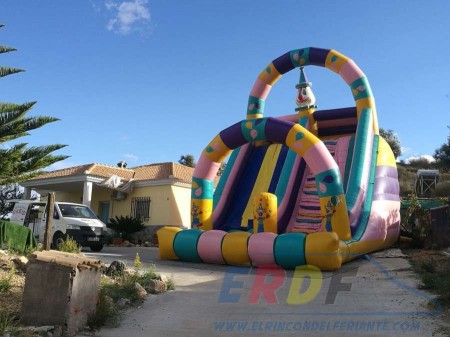 Sube y baja hinchable de payaso
