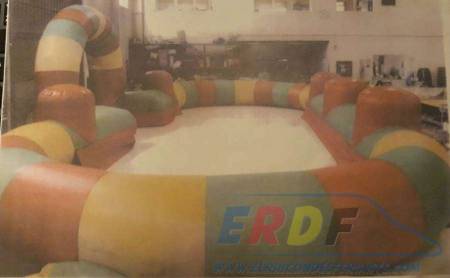 Recinto para talleres y juegos infantiles