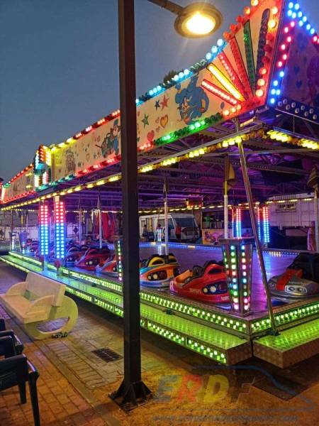 Se venden coches de choque infantiles