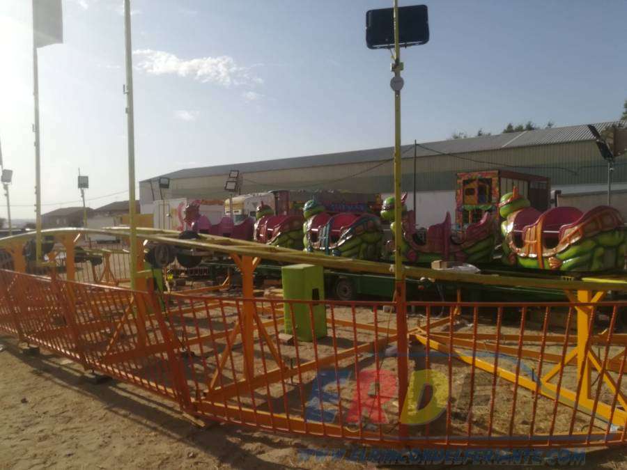 Tortugas ninja en remolque con camión incluido - foto 1
