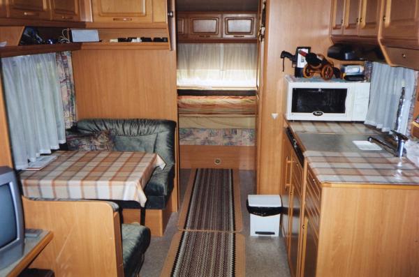 Vendo caravana 8 metros kanus modelo azur precio negociable