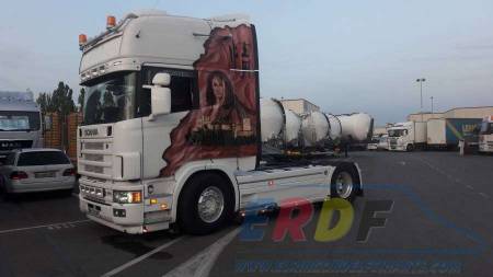 Scania 480 v8 tractora en buen estado
