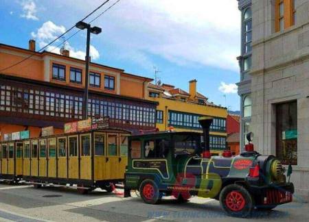 Tren turistico + plaza